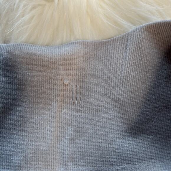 Lululemon Heathered Gray Seamlessly Street Crop - Picture 6 of 9